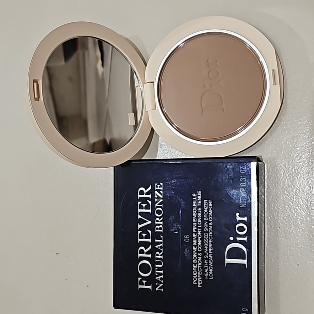 Forever Natural Bronze DIor 06 BNIB